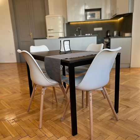 F14 Guesthouse Будапеща Екстериор снимка