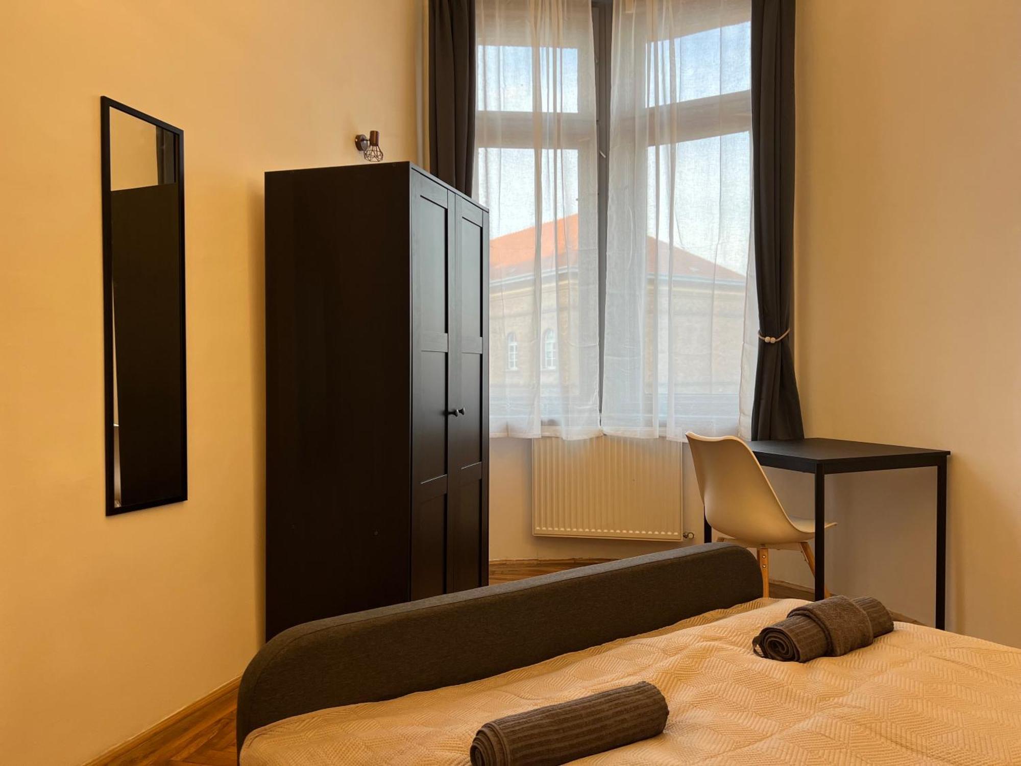 F14 Guesthouse Будапеща Екстериор снимка